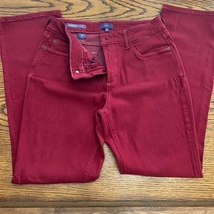 Like new. Red/maroon NYDJ Marilyn straight jeans size 8P.